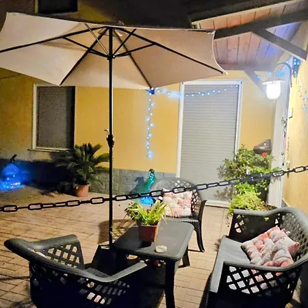 Holiday home Il Pepe Rosa Di Anna E Silvano Sarzana