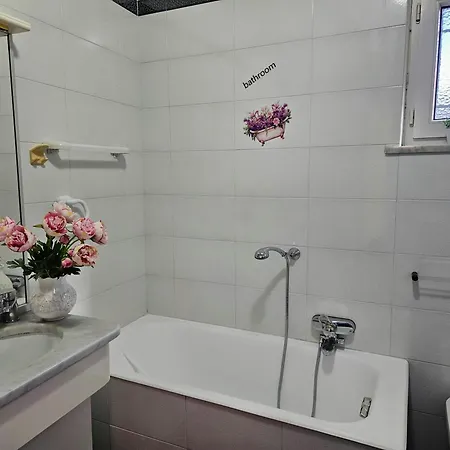 Il Pepe Rosa Di Anna E Silvano Feriehus Sarzana